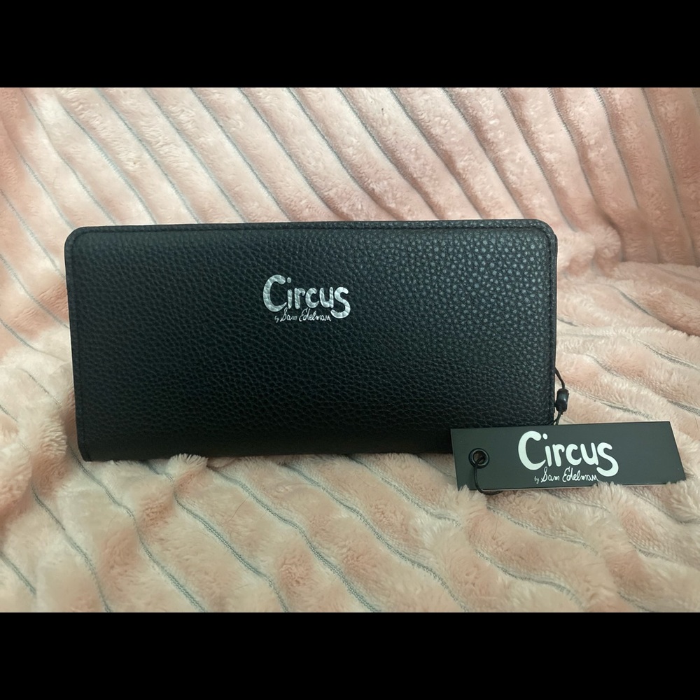 Circus wallet
